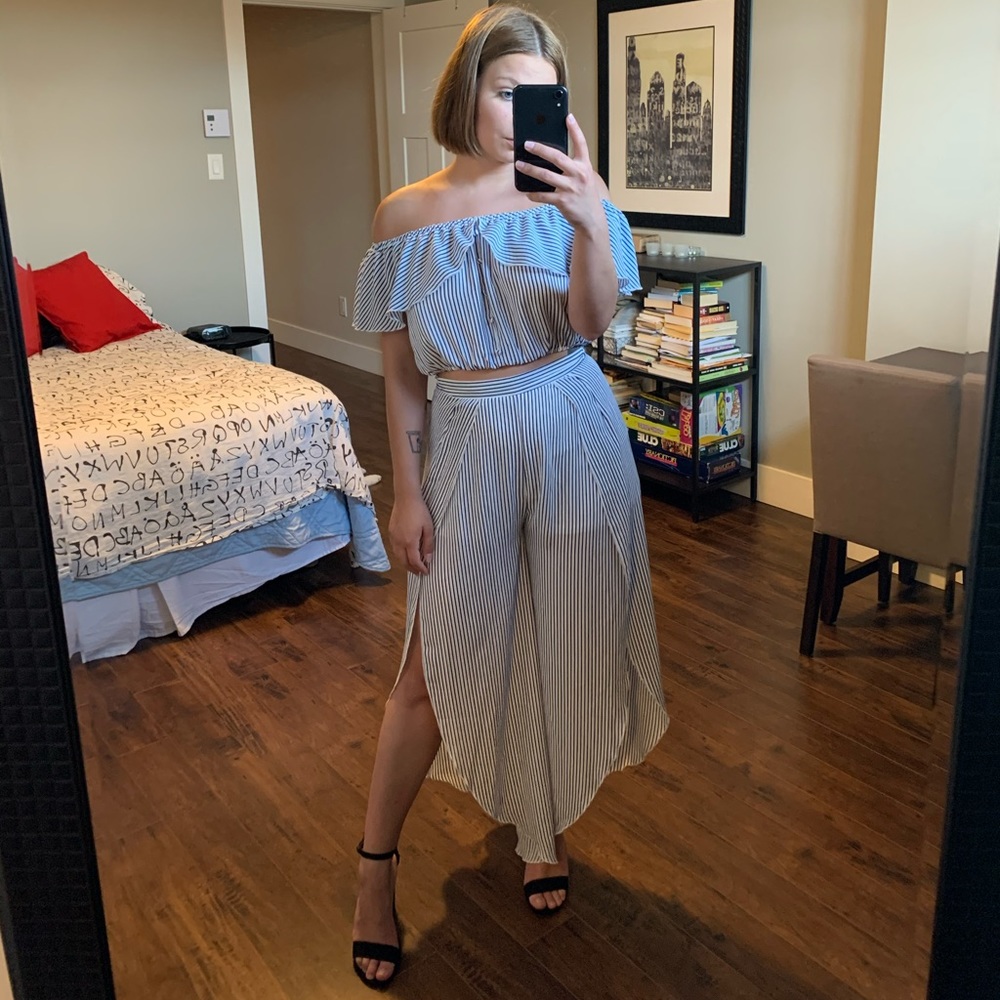 Off shoulder two piece set